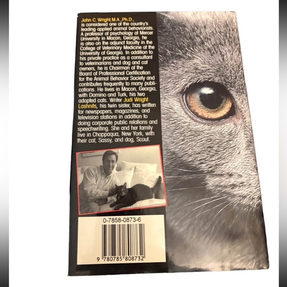 📚🐾 Cozy Cat Lover’s Bundle – Mug, Plush & Book - Picture 5 of 9